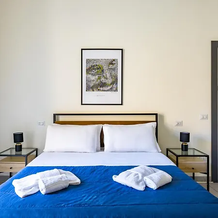 Urban Retreat 76 * Napoli