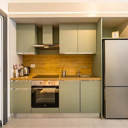 Urban Retreat 76 * Napoli